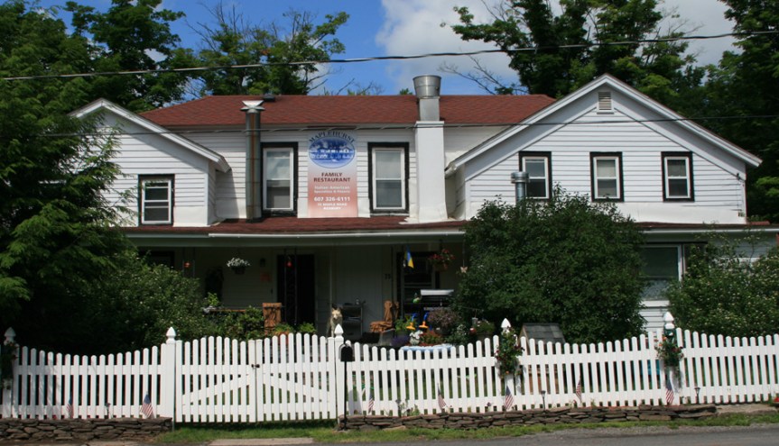 Maplehurst Family Restaurant Targets a Local Audience in&nbsp;Roxbury