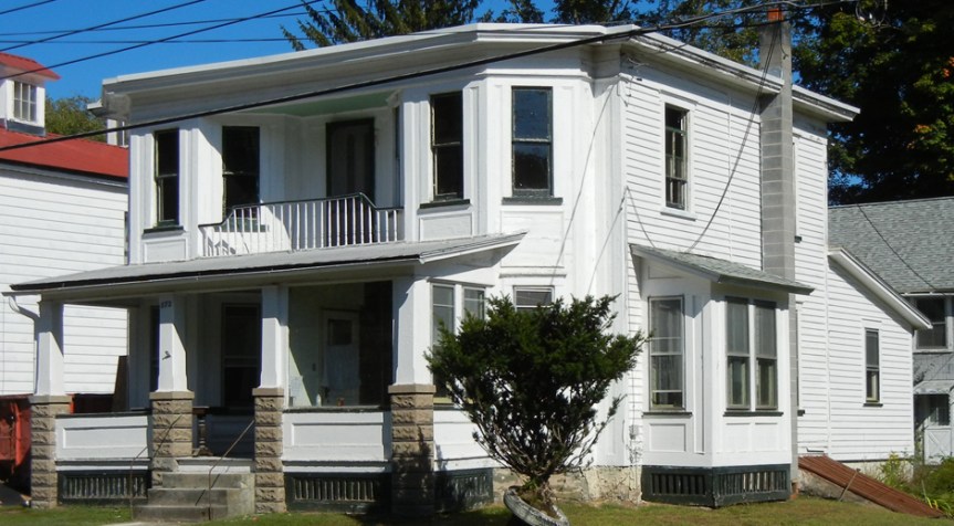 This property at 872 North Branch Road is directly across from the inn and currently being renovated into guest suites. It is expected to open by the end of the year. Photo by Catskill Eats